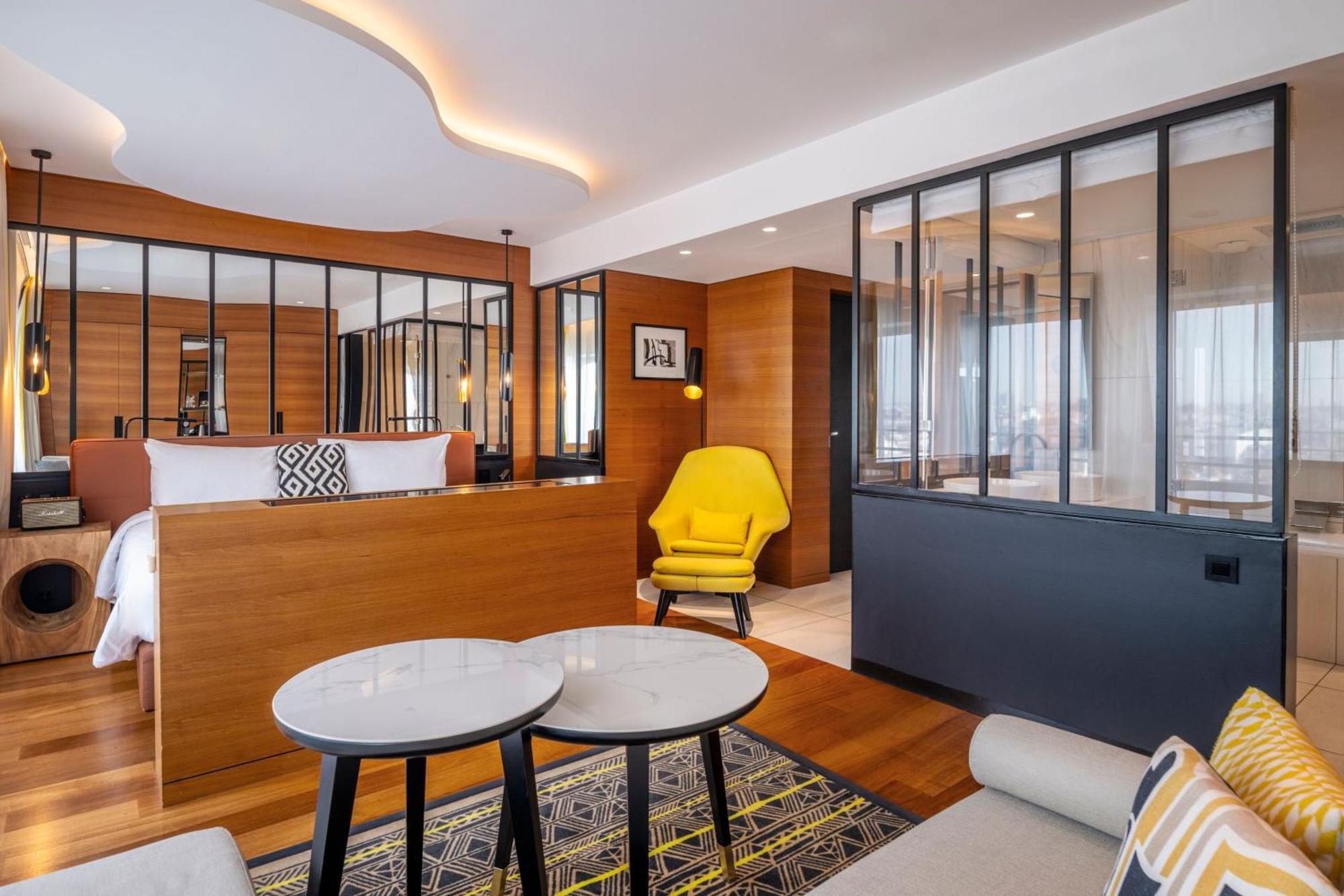 Renaissance Paris Republique Hotel & Spa Экстерьер фото