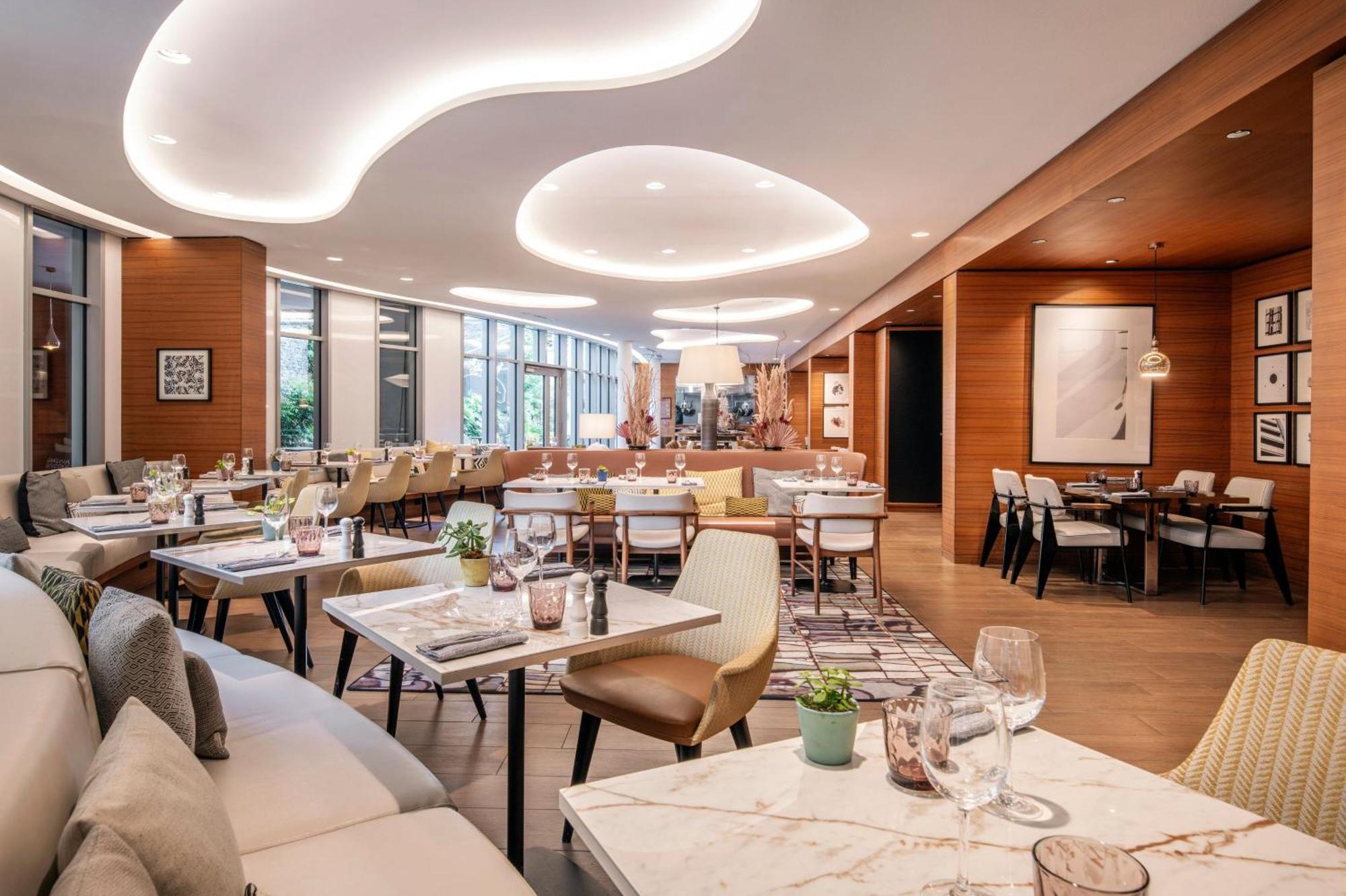Renaissance Paris Republique Hotel & Spa Экстерьер фото