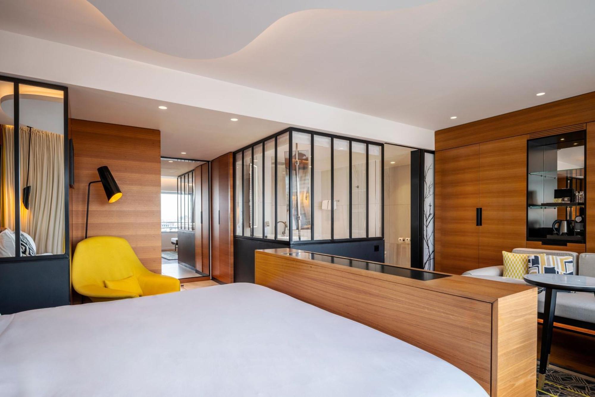 Renaissance Paris Republique Hotel & Spa Экстерьер фото