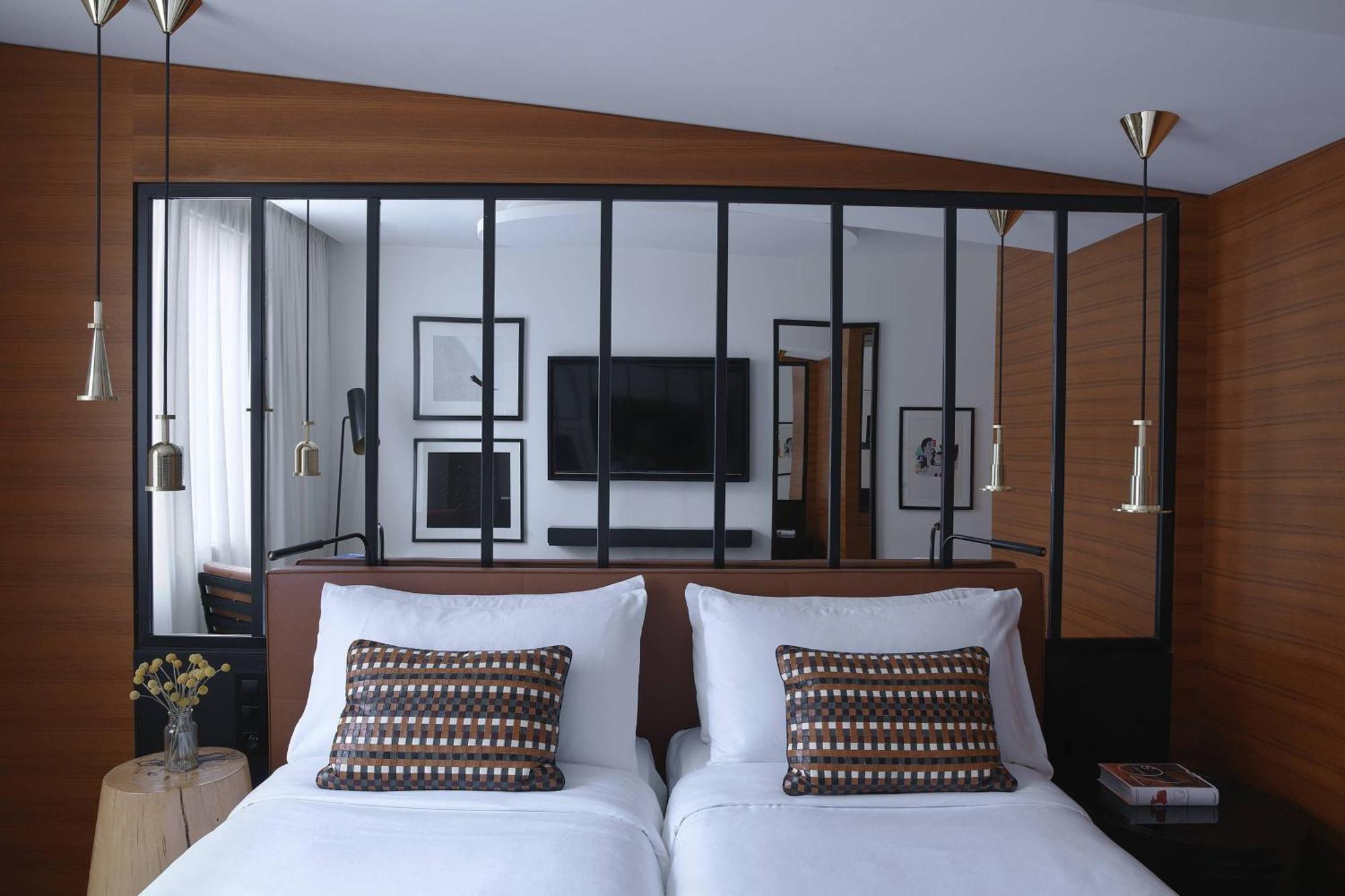 Renaissance Paris Republique Hotel & Spa Экстерьер фото