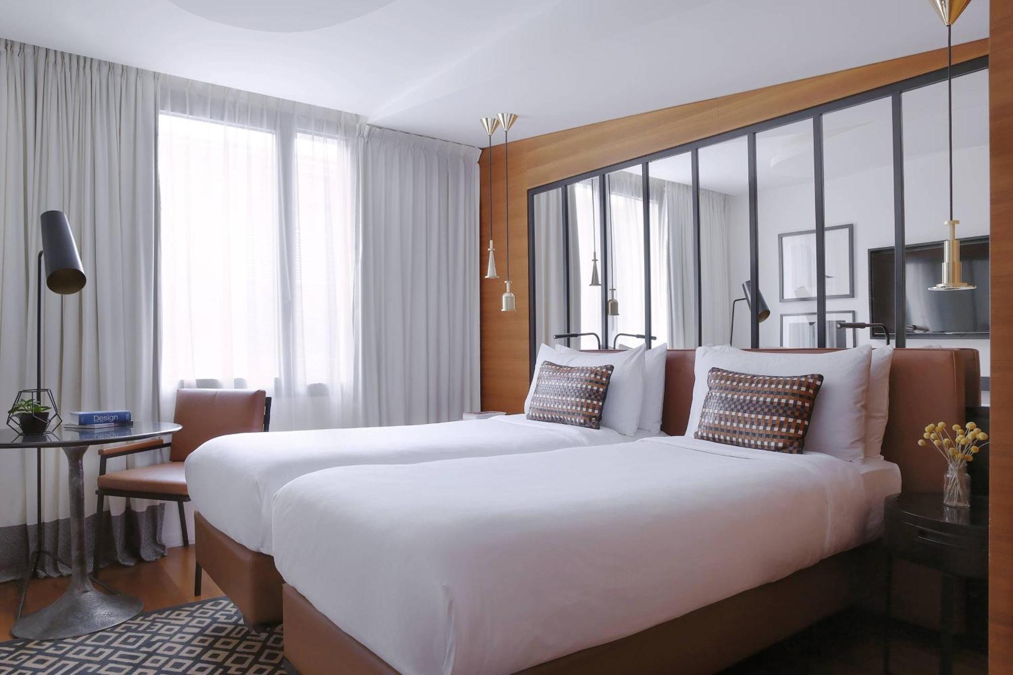 Renaissance Paris Republique Hotel & Spa Экстерьер фото