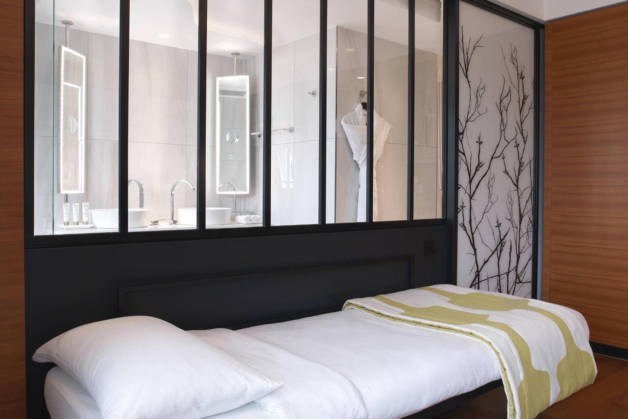 Renaissance Paris Republique Hotel & Spa Экстерьер фото
